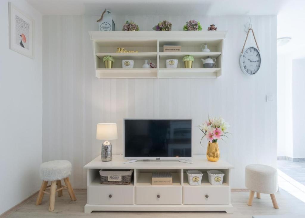 Tomislav Apartment Vir