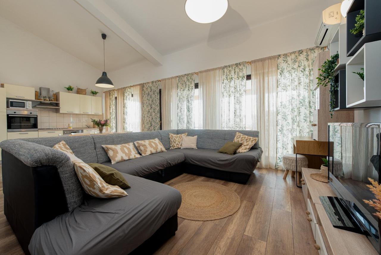 Tomislav Apartment Vir